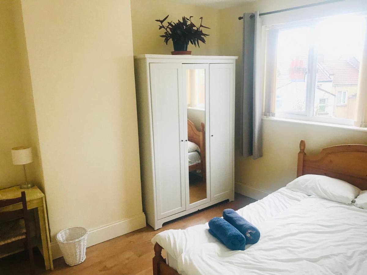 Nice In A Private House! Bristol